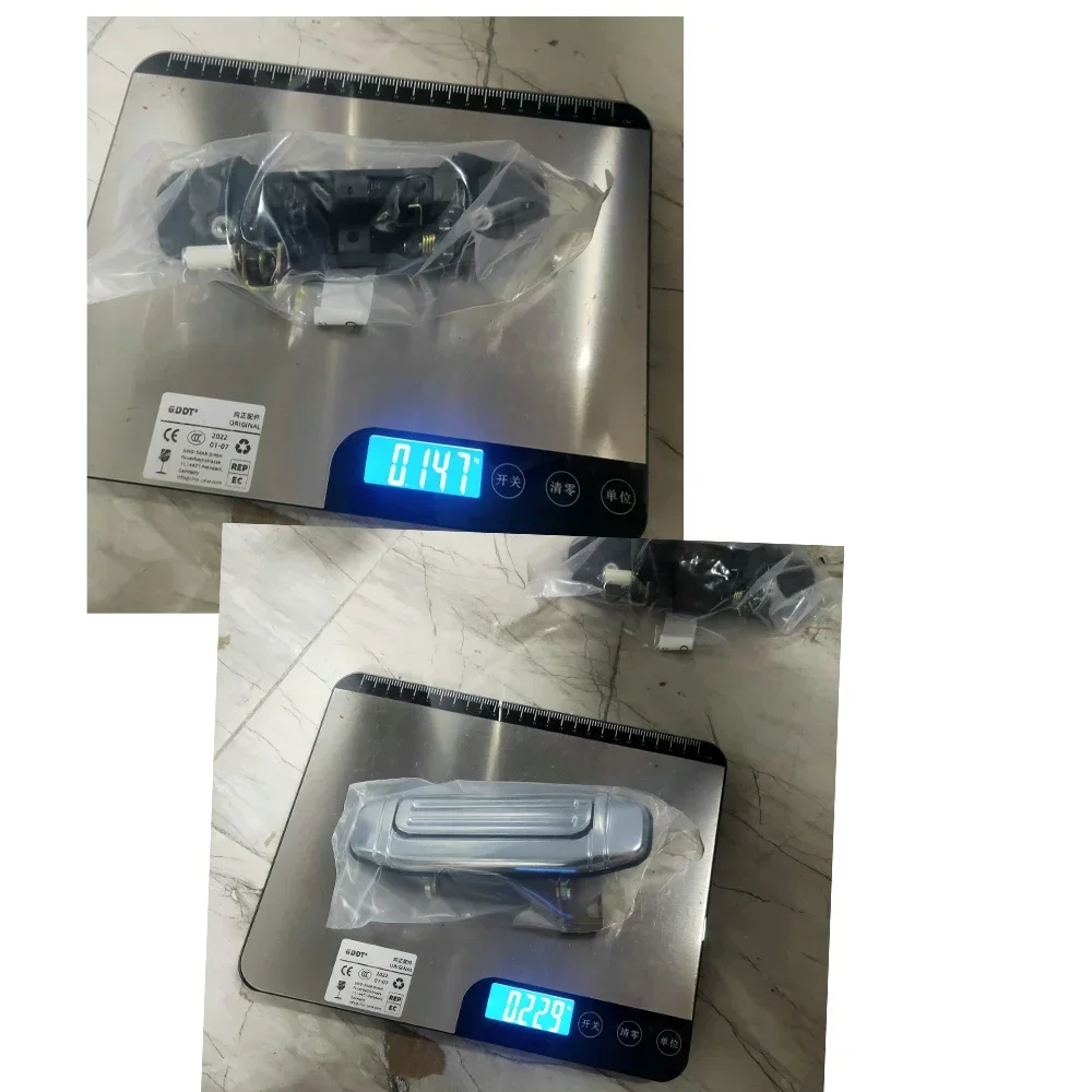 2 Pcs Plastic Chrome or Black V32 V33 Front Door Handle for Pajero 2nd Door Bar for Montero V31 V43 1989-1999 Door Pedal V4 V5