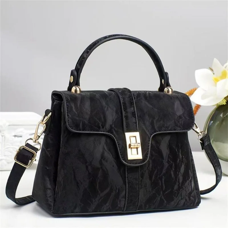 

Unique Designer Paris Fashion Clutch Bag Stylish In Solid Color For Women's Special Occasions