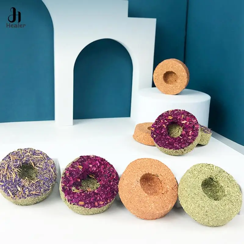 Pet Teeth Grinding Toys Hamster Rabbit Grass Cake Natural Small Animal Chew Toy Rabbits Teeth Treats