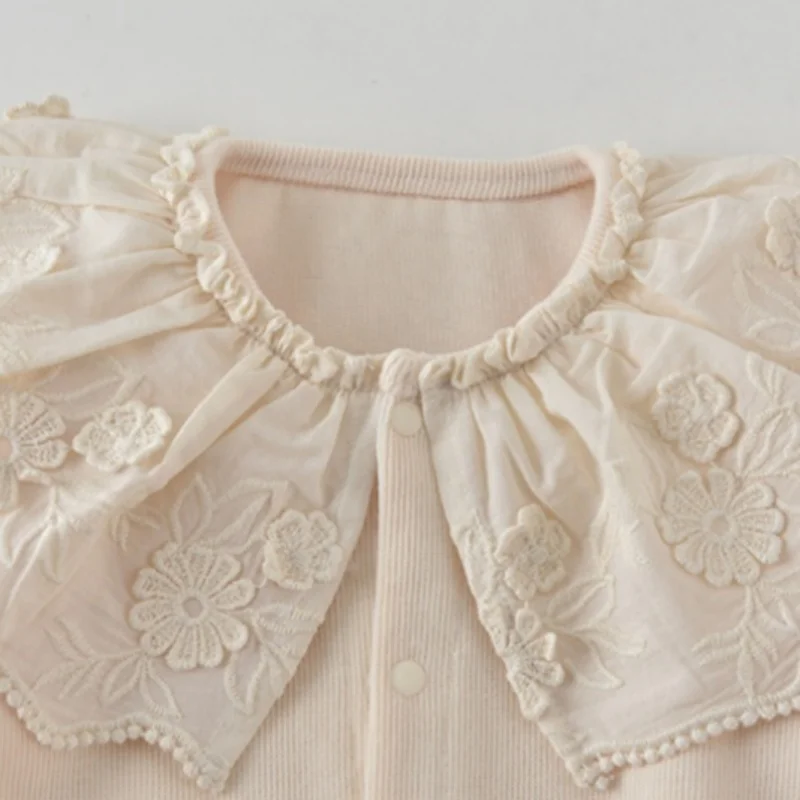 0-2J Herbst Baby-Body mit Blumenstickerei, Spitze, Peter-Pan-Kragen, Baby-Mädchen-Jumpsuit, weiche, knochenlose lange Hose, Kleinkindkleidung – Detail 3