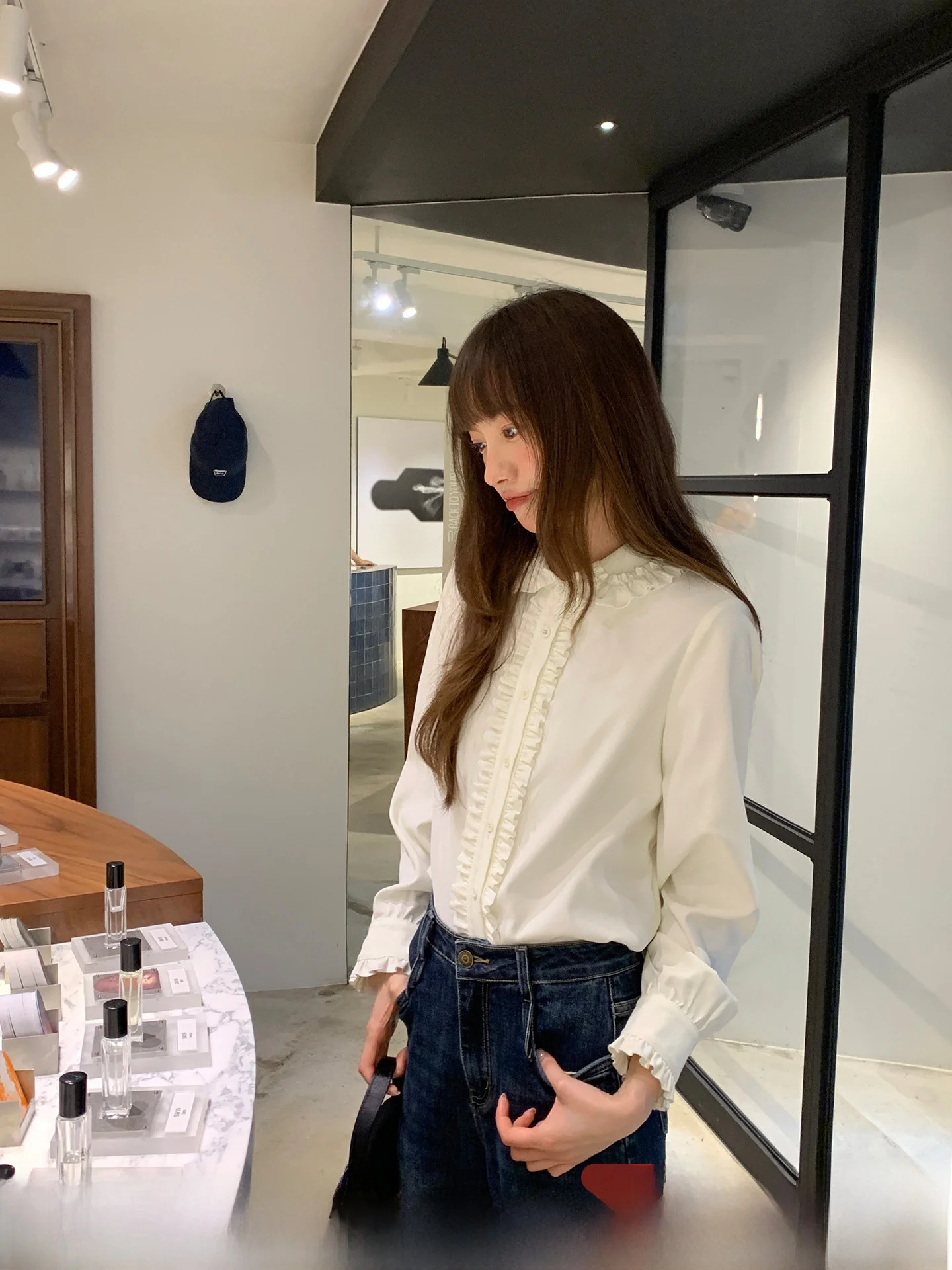 

Элегантная женская рубашка с длинным рукавом и воротником, модная рубашка на весну-осень с деревянными пуговицами