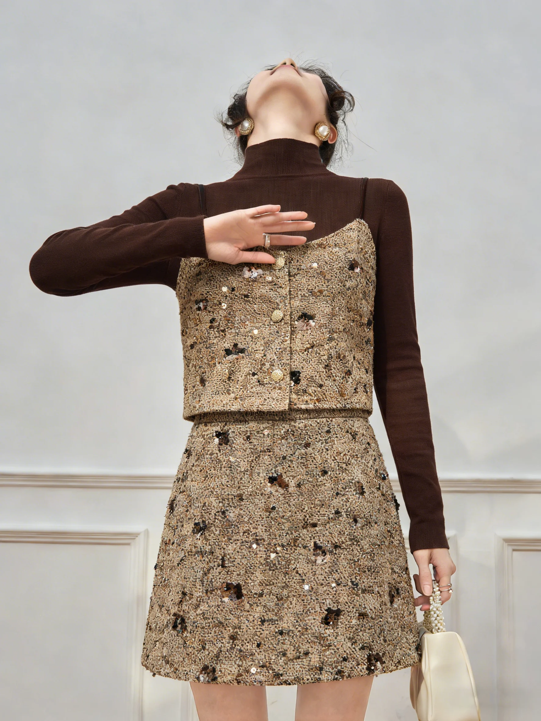 

Комплект из топа и юбки с пайетками i Color: роскошный женский весенний образ, модный зимний наряд с завышенной талией