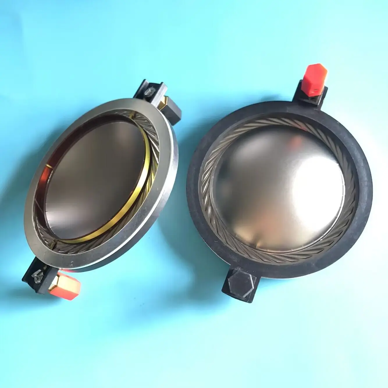 Сменная диафрагма для B & C DE600 DE610 DE620 D-BCMMD600-8 Horn 64,8 мм 8 Ом, чистый алюминий, плоский провод, 2 шт./партия Сменная диафрагма для B & C DE600 DE610 DE620 D-BCMMD600-8 Horn 64,8 мм 8 Ом, чистый алюминий, плоский провод, 2 шт./партия