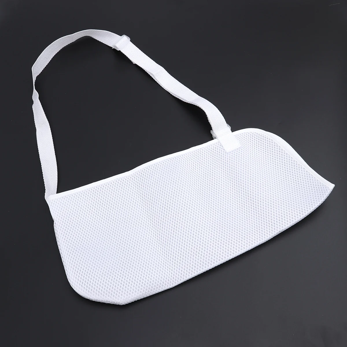 

Cool Mesh Arm Sling Adjustable Shoulder Immobilizer Medical Sling for Broken and Fractured Arm(White)