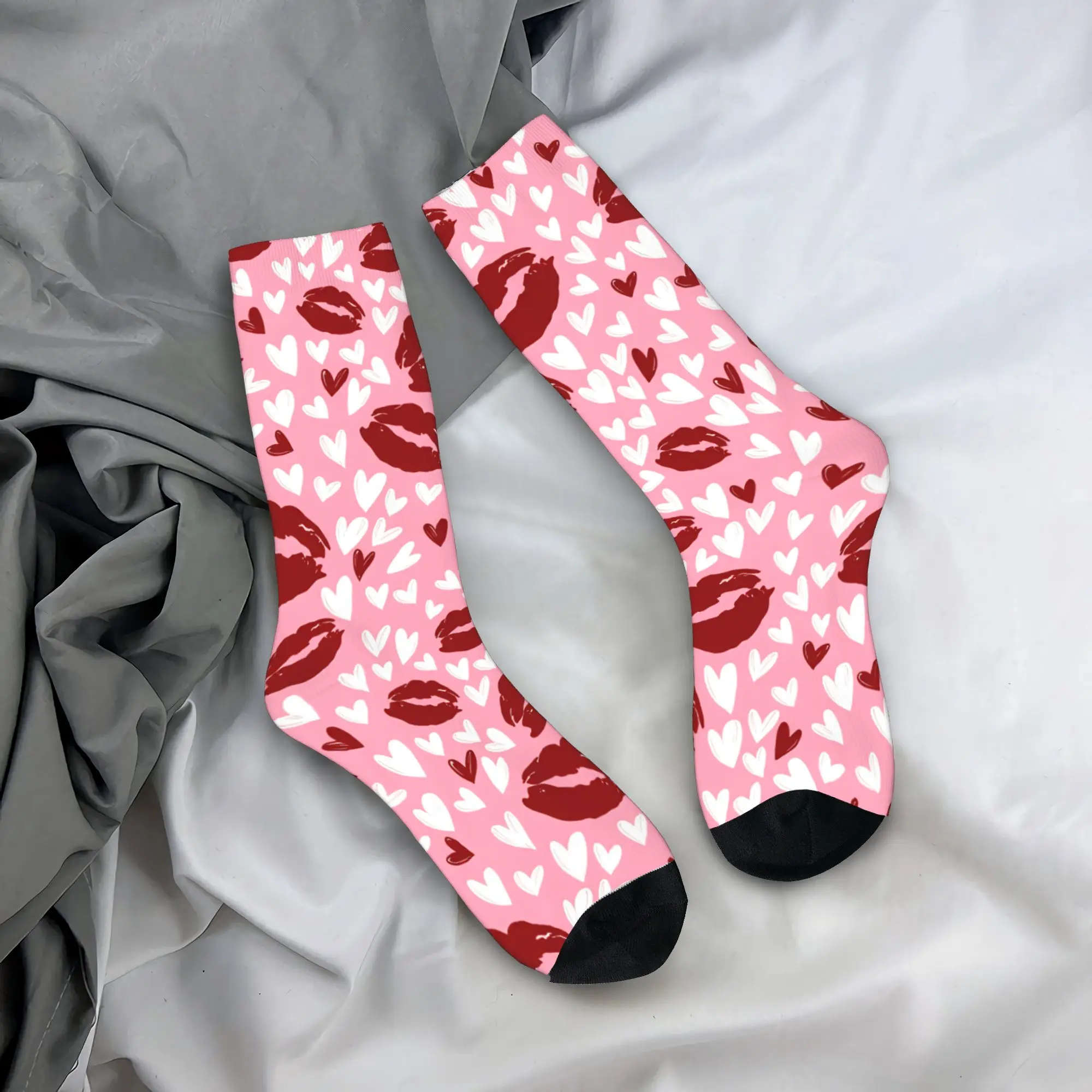 

Красные носки с сердечками ко Дню святого Валентина, повседневные носки для взрослых мужчин, мягкие дышащие носки для бега, зимний дизайн, противоскользящие носки