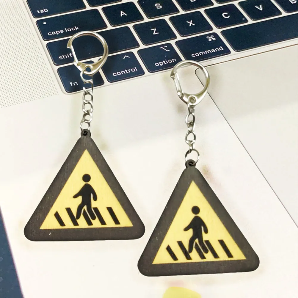 

4Pcs Road Traffic Sign Keychain Pendant Sturdy Lightweight Key Ring for Men Women Kids Bag Hanging Ornament Creative Key