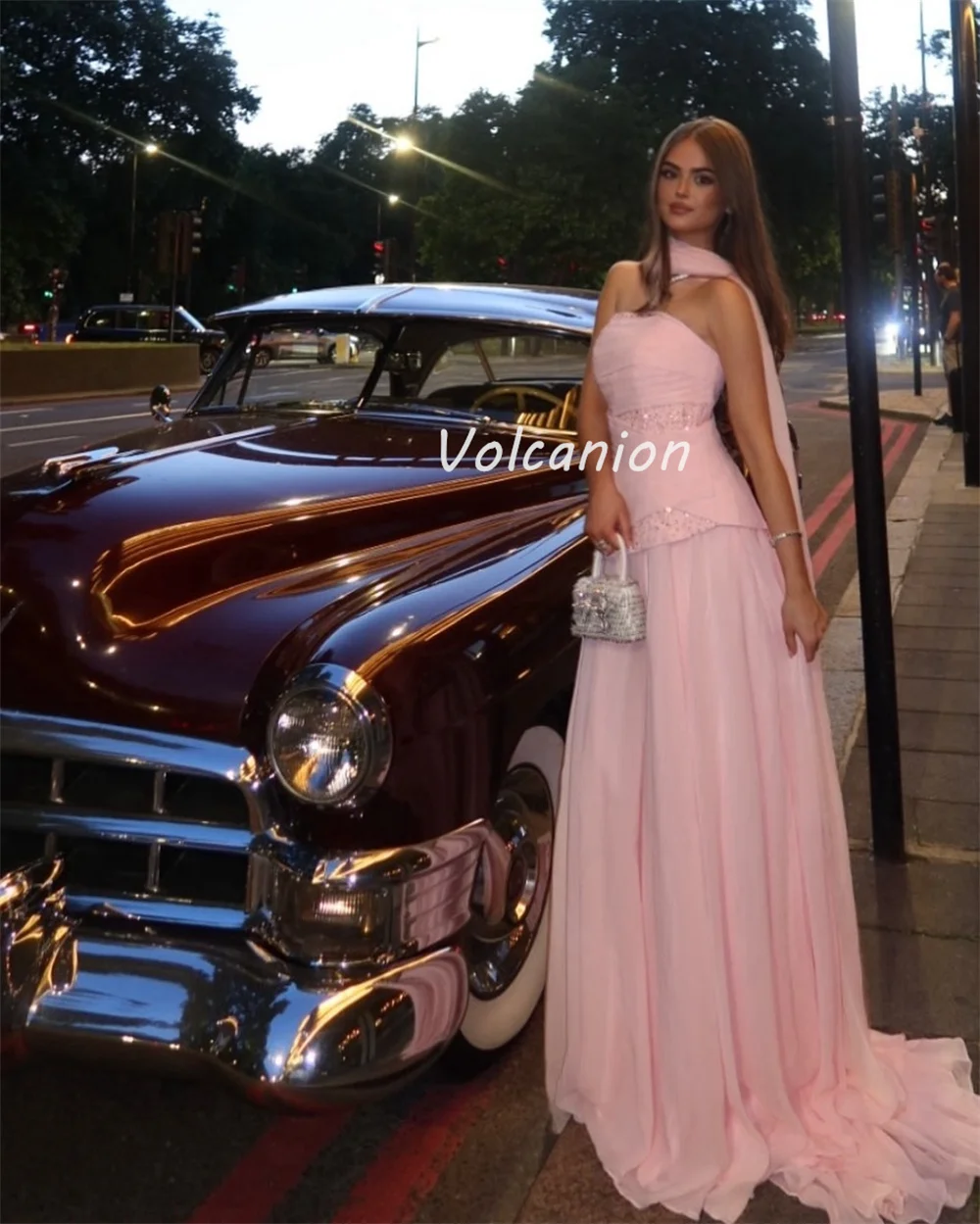 カスタマイズされたクラシックファッションシフォンスパンコールシャーリングストレートストラップレスロングドレスオーダーメイドオケージョンドレス高品質フォーマル