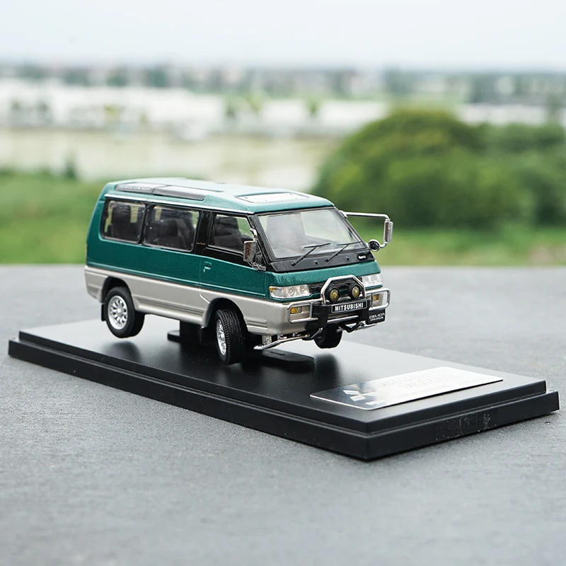 

High Quality Original Factory 1:43 Deli Truck Model Mc&sunyork 4x4 Delica4 Wd High Simulation Alloy Car Model