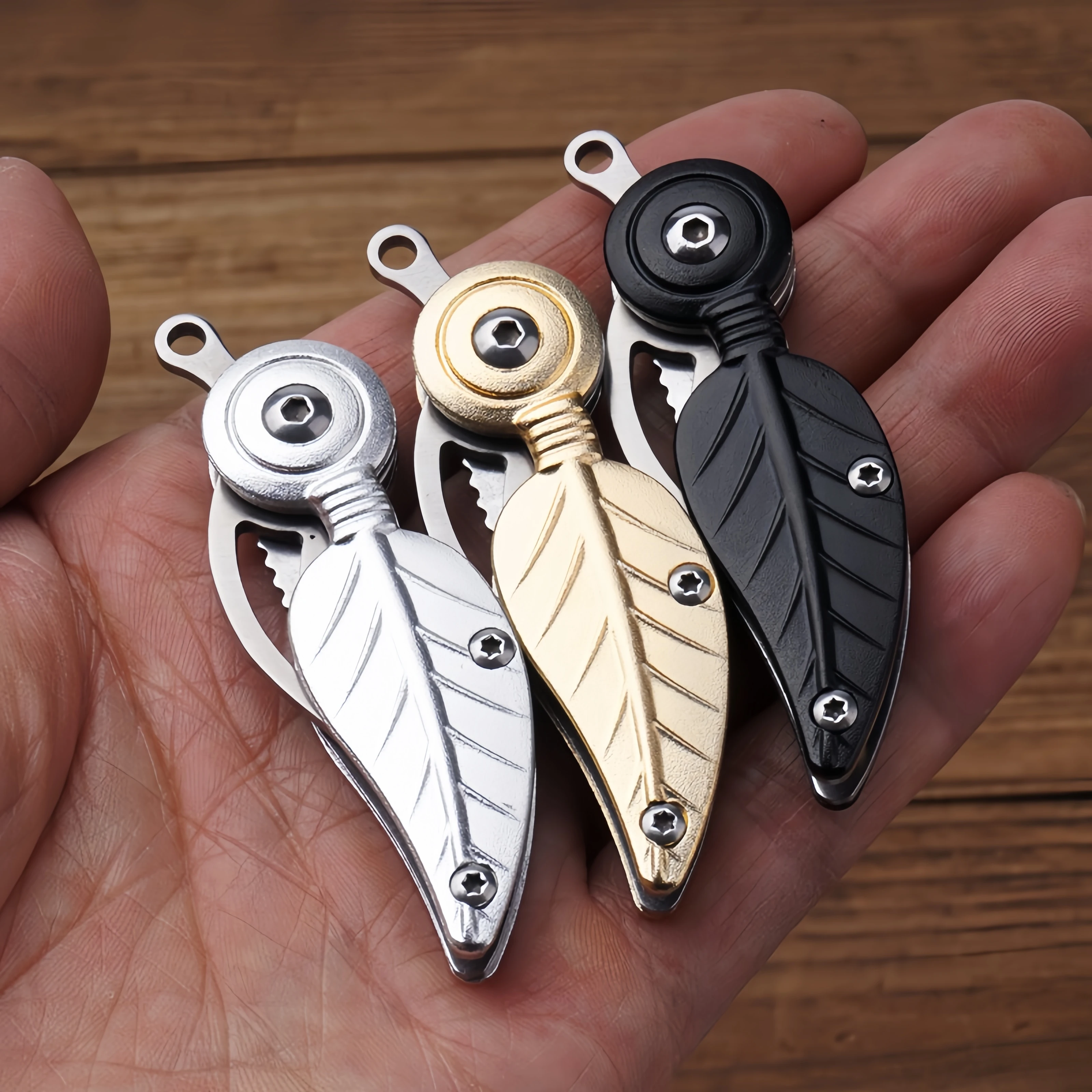 Hot Sale Stainless Steel Folding Blade Survival Hunting Camping Outdoor Keychain Pocket Cutter For Men Women Mini Knife