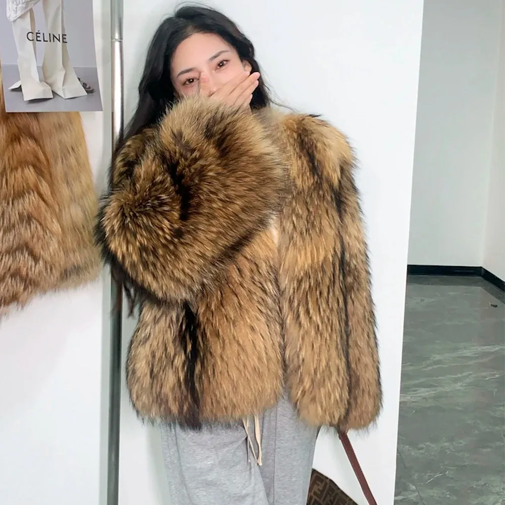 

Selling Winter Women Real Fur Coat Natural Raccoon Fur Jacket Short 50cm V-neck Long Sleeve Full Pelt Streetwear Thick Warm