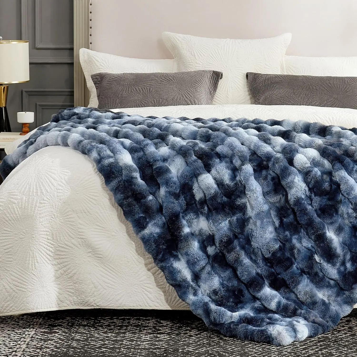 

Cozy Bliss Faux Fur Throw Blanket For Couch, Fuzzy Soft Plush Thick Bubble Blanket For Sofa Bedroom Living Room, 60 * 80 Inches