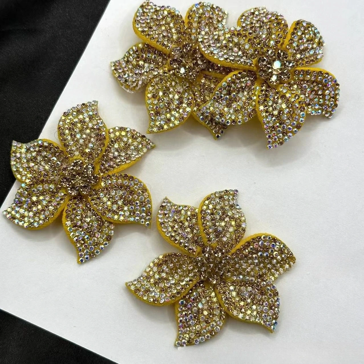 6CM Rhinestone Flower Applique Sparkling Fabrics for Women's Jewelry Pin High-end Dress Chest Flower Wedding Party DIY Craft