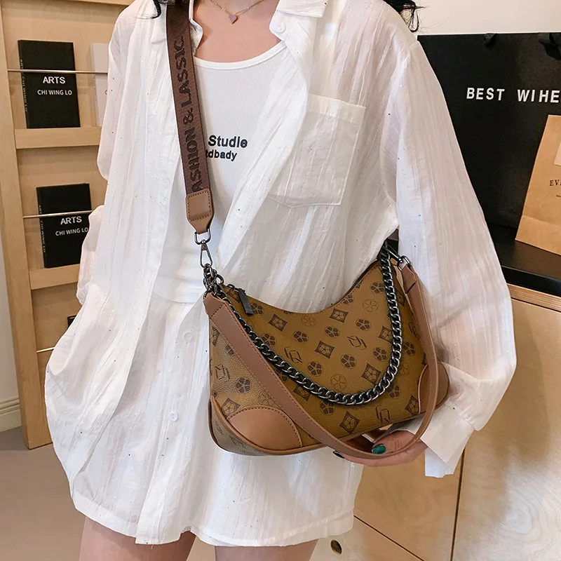 

Винтажная сумка подмышки 2025 года, кошелек на плечо с буквенным принтом для женщин, сумка через плечо в стиле ретро, шикарная сумка «день-ночь», модная сумка на ремне ​