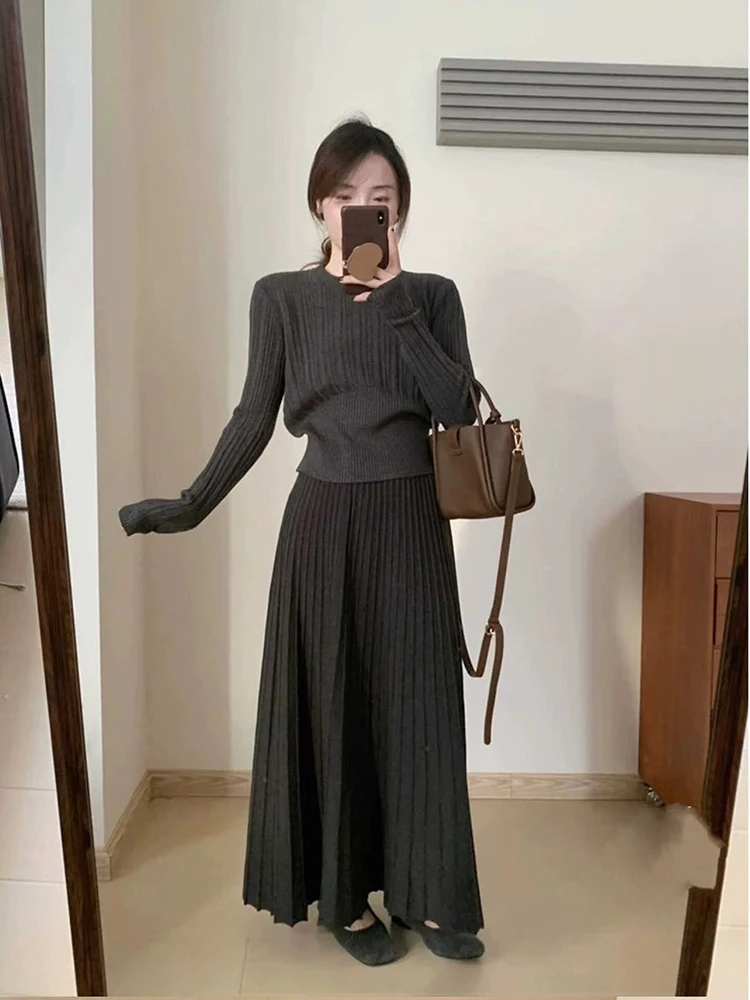 

Вязаный свитер, юбки, комплект из 2 предметов для женщин, зимний мягкий тонкий теплый пуловер, корейский корейский комплект миди с высокой талией и складками, Mujer