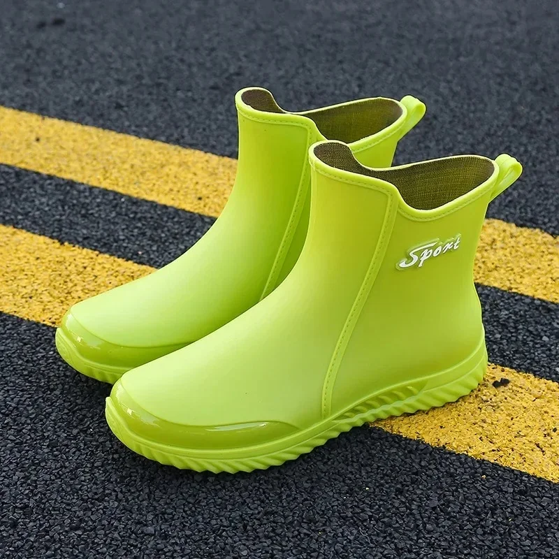 Fashionable Men's Mid-High Boot Rain Shoes Anti-Slip Wear-Resistant Kitchen Work Sneakers Men's Car Washing Fishing Labor Water