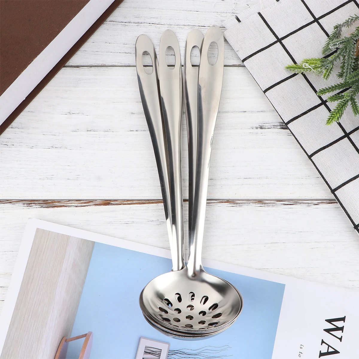 

4pcs Stainless Steel Colander Kitchen Tools Strainer Spoon High-Density Holes Long Handle Oil Filtering Heat Resistant Easy