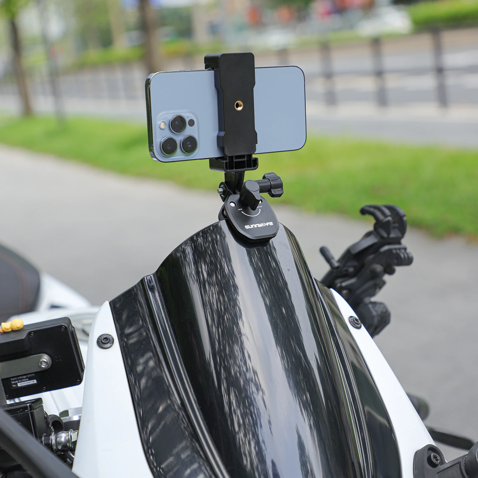 Motocyklowy klips do przedniej szyby do kamery DJI Action 5 Pro/GoPro 13 12/Pocket 3 Uchwyt ze stopu aluminium do kamery Insta360 Ace Pro 2 / X5 X4