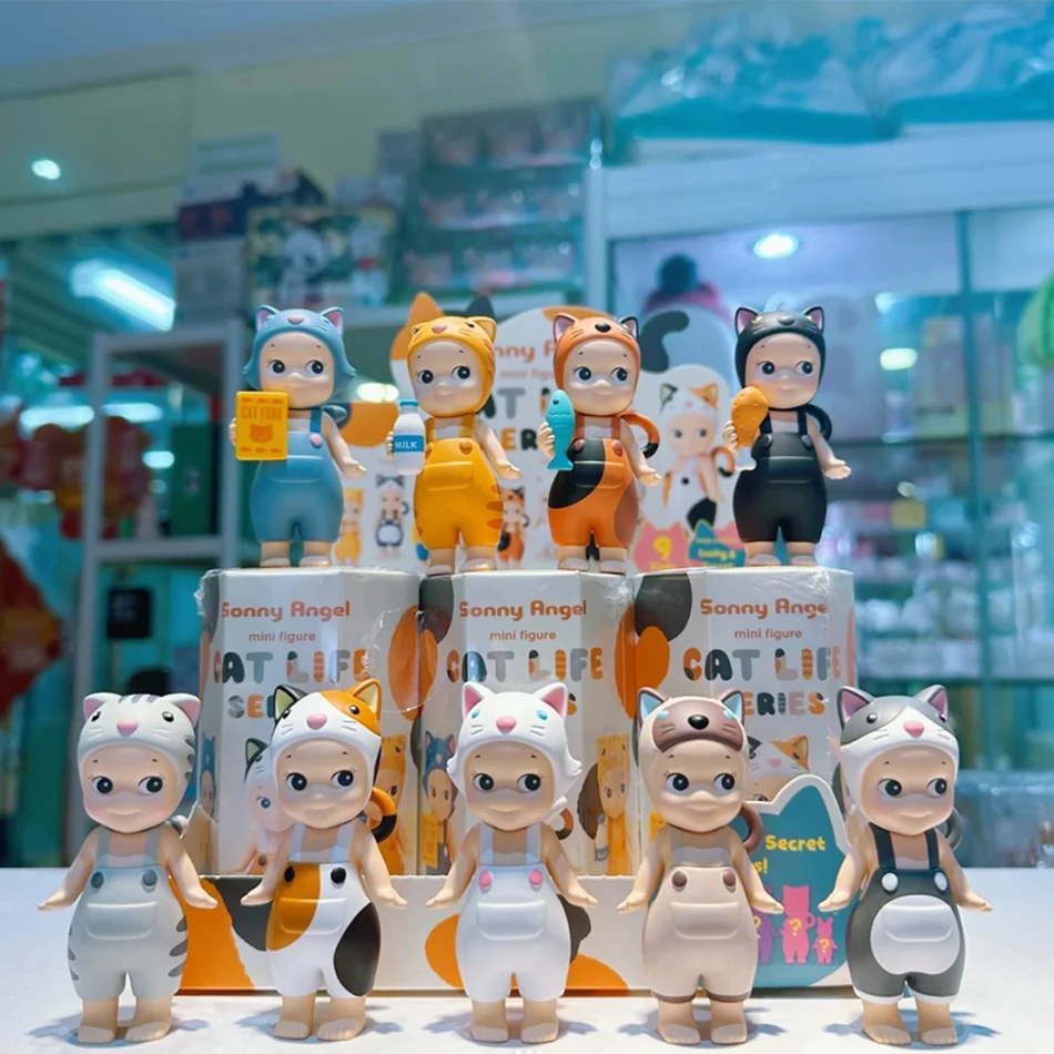 SonnyAngel caja ciega de la serie Cat Life para niños, lindo bebé que lleva ropa de gato, Mini estatuilla, adornos de mesa, figu