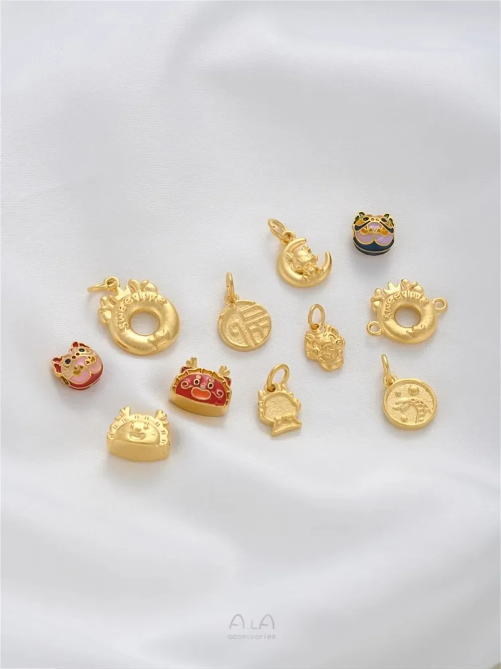 Shajin-Cartoon Faucet Bead, Safe Buckle, Blessing Word, Shengxiao Dragon Year Pendant, Handmade DIY Jewelry, Charms Accessories