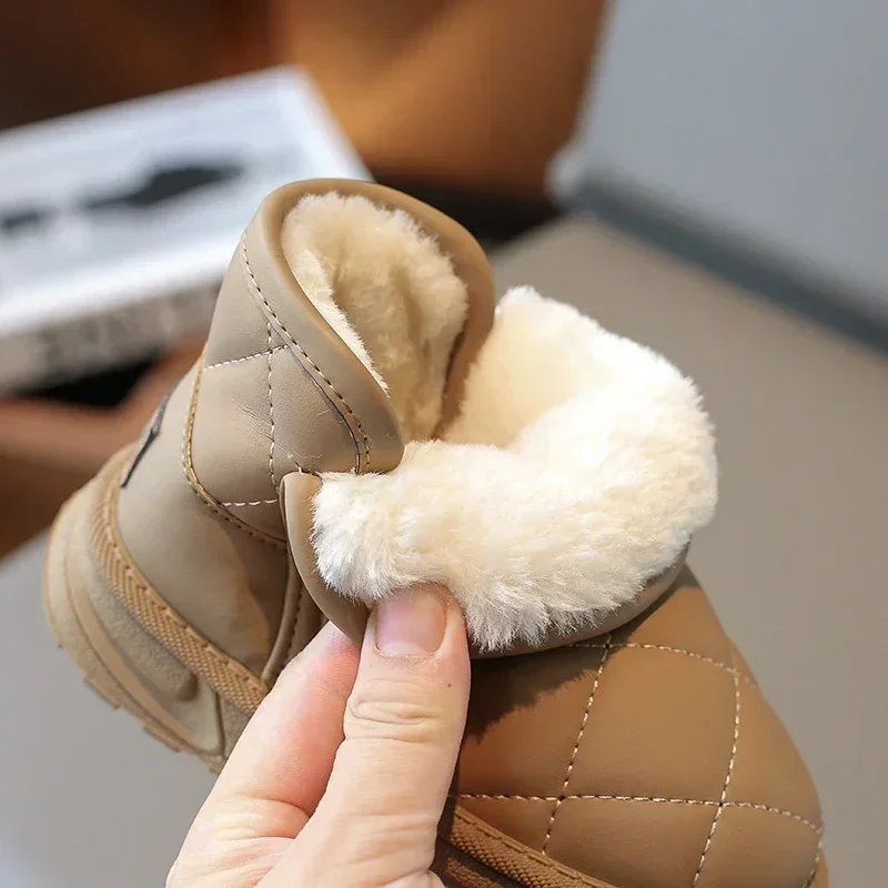 Children\'s 26-37 snow boots for boys and girls 2024 winter new waterproof anti-slip fur all-in-one warm plus fleece shoes