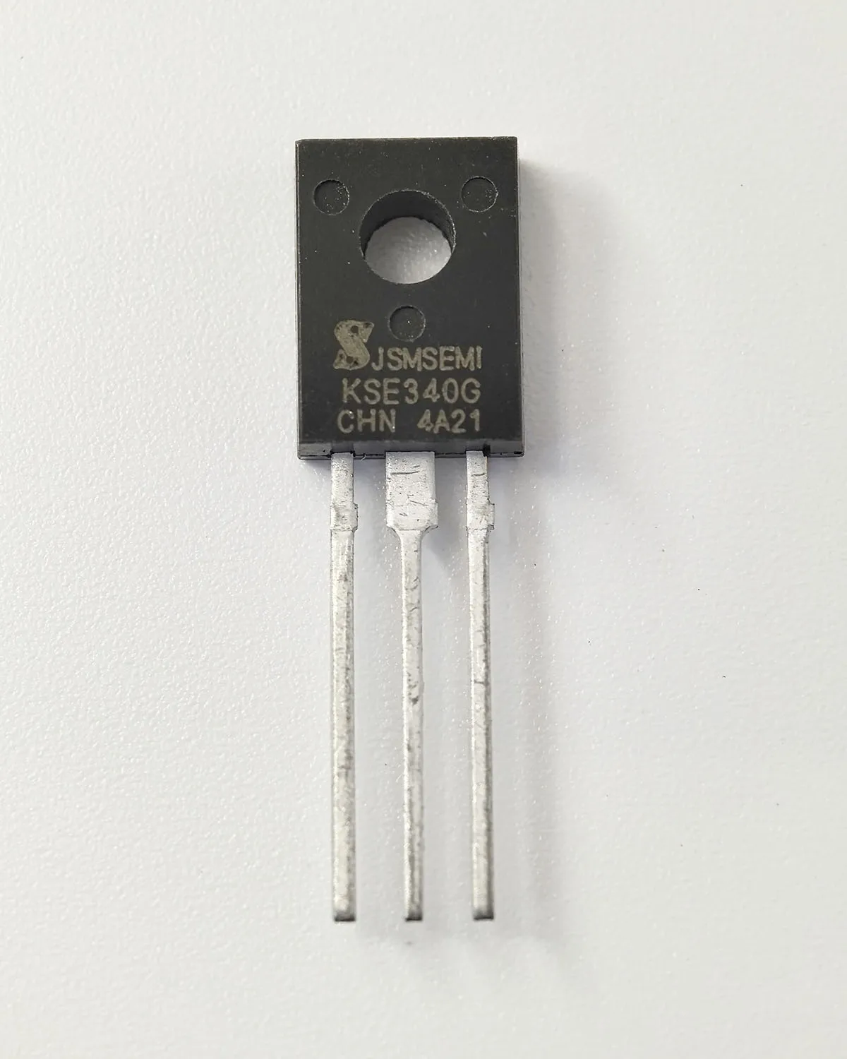 

KSE340G KSE350G KSE340 KSE350 MJE340 MJE350 MJE340G MJE350G TO-126 0.5A 300V Power Transistor For Audio Power Amplifier