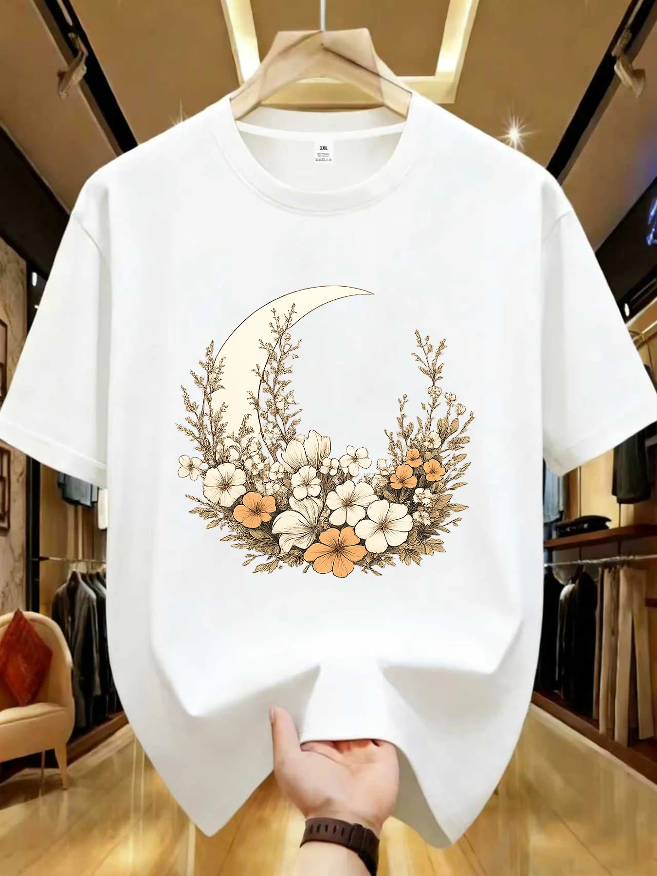 

【WZM102178】Женская футболка больших размеров с принтом луны, круглым вырезом, летняя, повседневная, с короткими рукавами, в уличном стиле, универсальная, больших размеров.