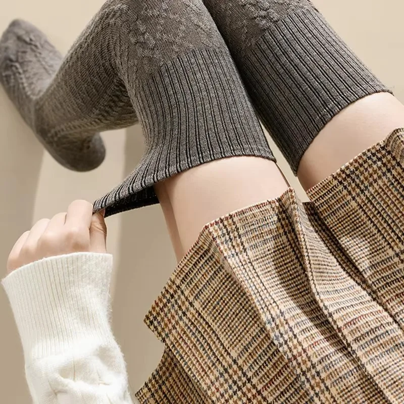 1 Pair Autumn Winter Women Wool Blended Knee High Socks Thick Warm Soft Comfortable Fashionable Women Casual Long Tube Socks