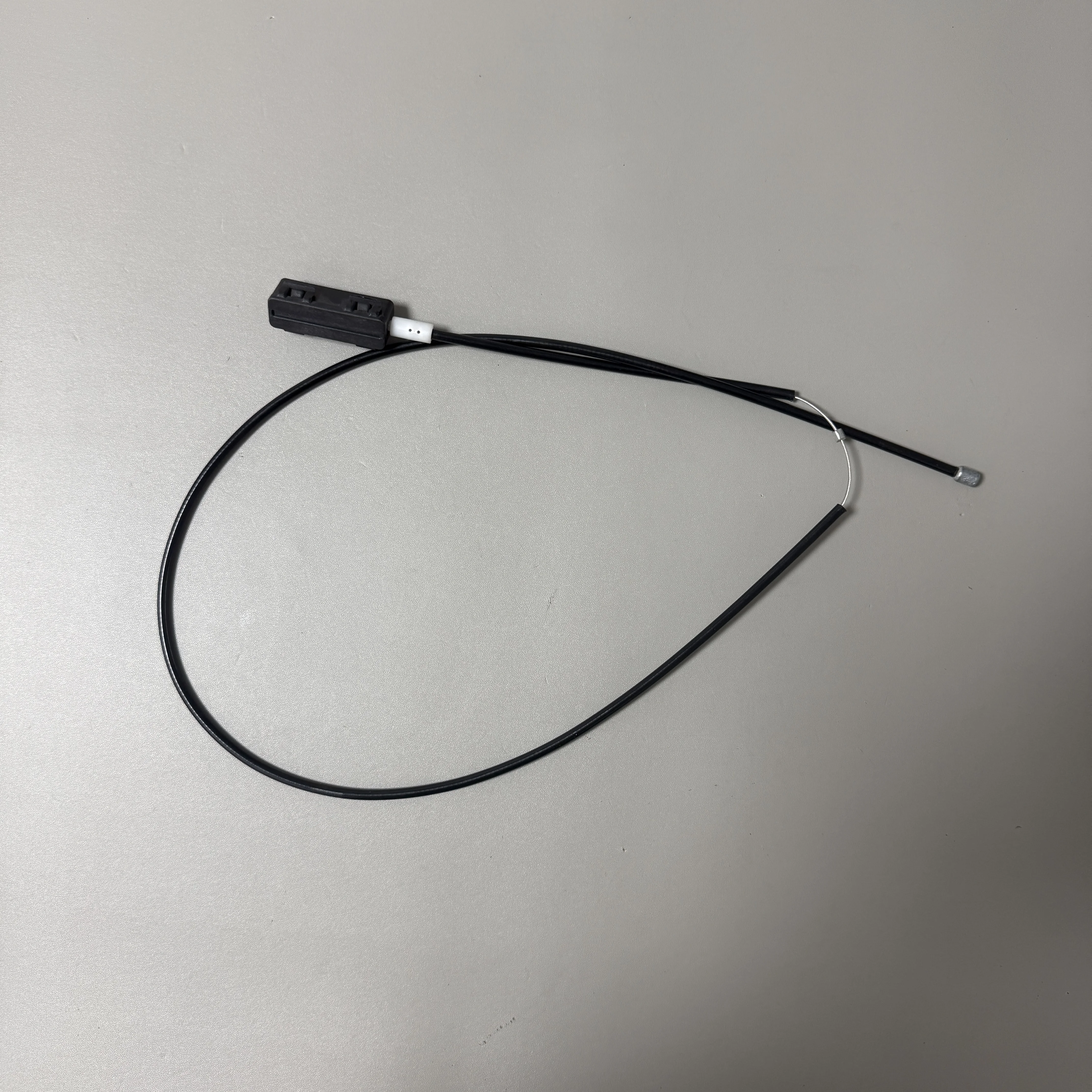 Hood Release Cable for Volvo V40 V40 Cross Country 2013-2020 Front Bonnet Lock Wire OE 31395562 Set of 1