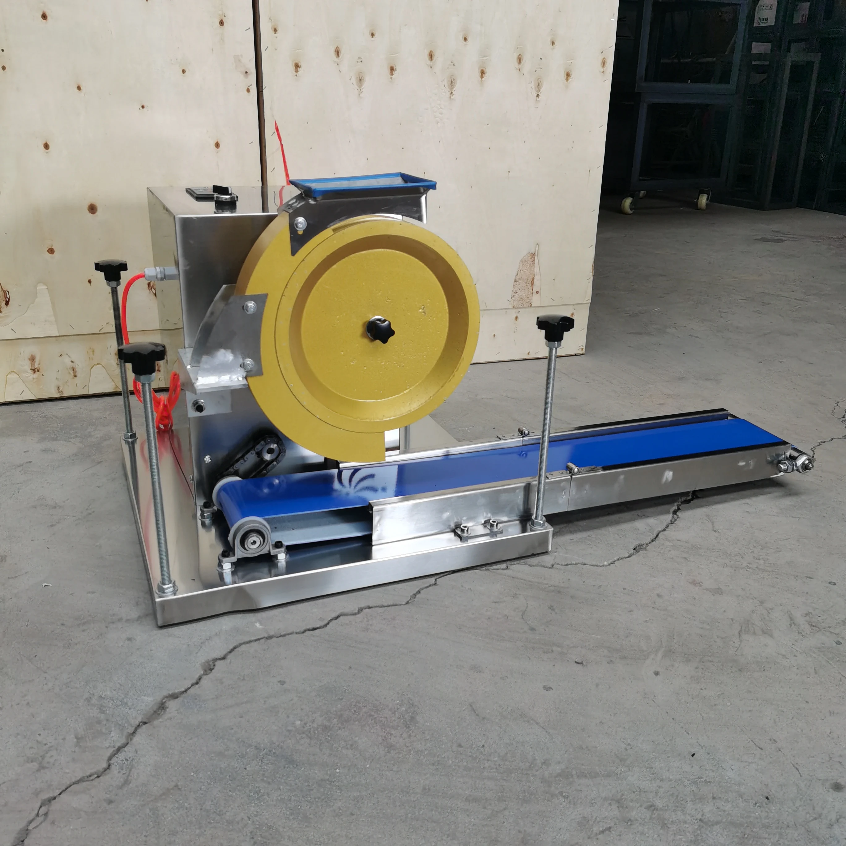 

China Electric Automatic Pizza Dough Roller Machine Industrial Dough Roller Sheeter Pizza Base Making Machine Used Dough Roller