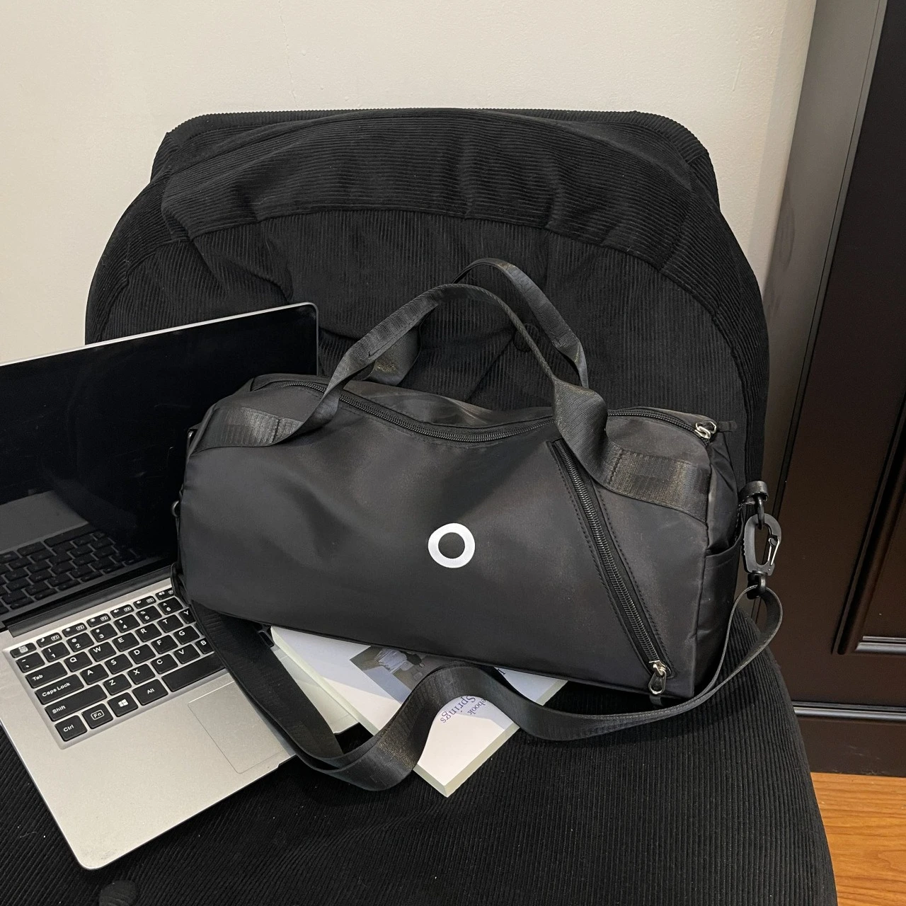 

Модная спортивная спортивная сумка для женщин — модная спортивная сумка большой вместимости, легкая сумка через плечо для фитнеса