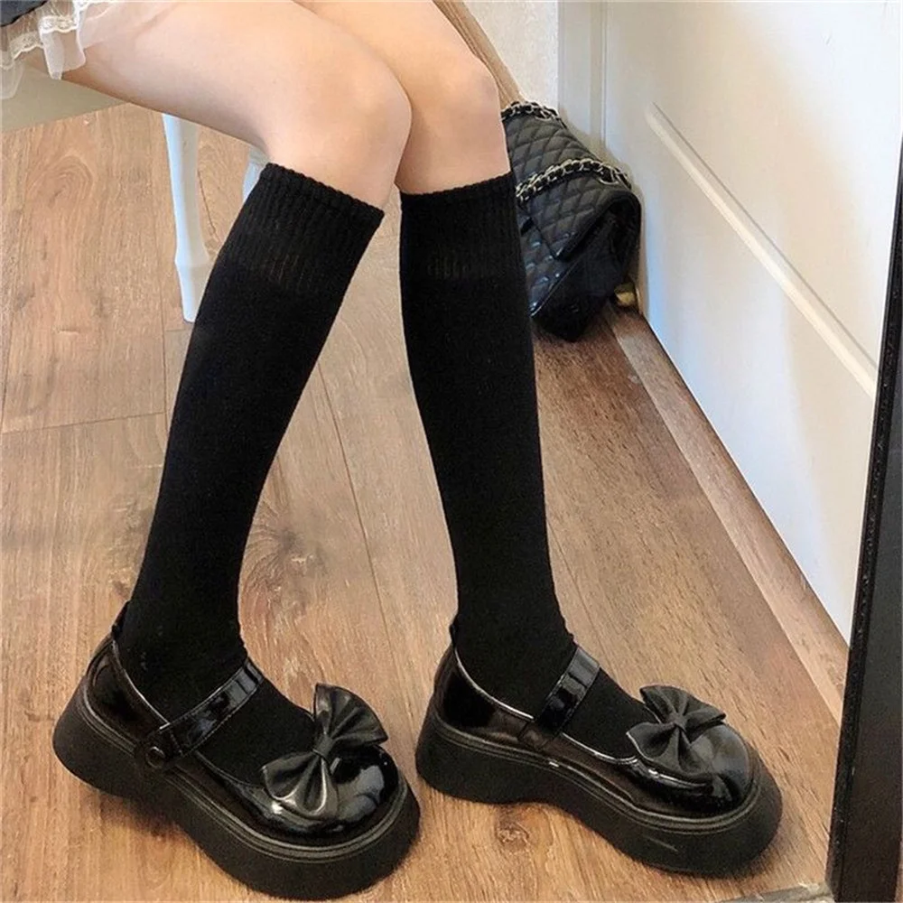 Socken für Damen, einfarbig, modisch, schlicht, im JK-College-Stil, weich, bequem, schweißabsorbierend, atmungsaktiv, Freizeitsocken – Detail 3