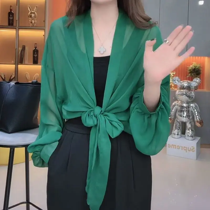 

Solid Color Sunscreen Shirt for Women's Thin Coat Summer New Loose Fashionable Shirt Slim Cardigan Top