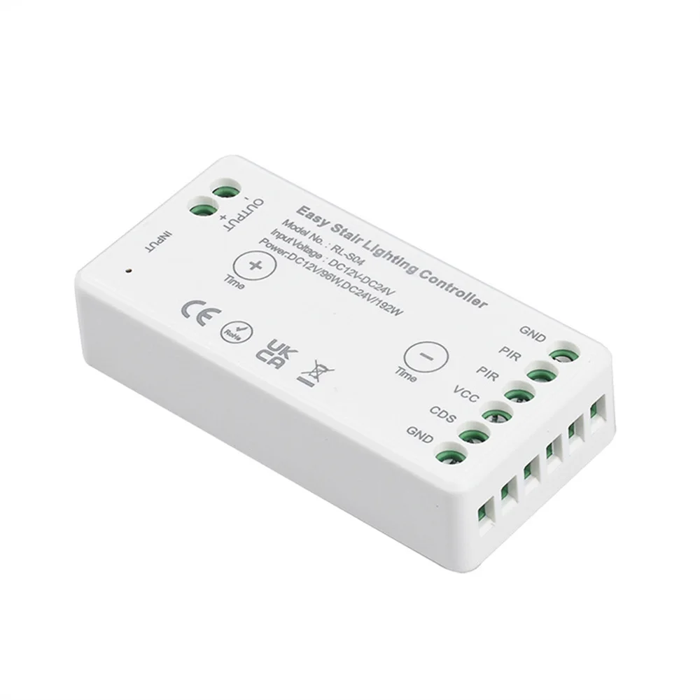 WiFi Tuya APP DC 12V 24V 8A Controller di illuminazione per scale a LED facile con sensore di luce diurna a movimento umano a infrarossi PIR