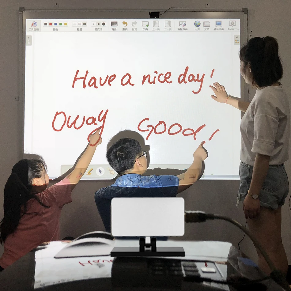 Hand-touch ultra-short-throw smart electronic whiteboard multi-functional portable school teaching interactive whiteboard