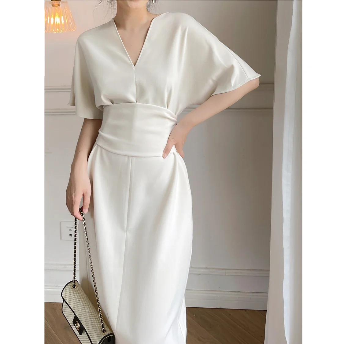 Elegant Summer Dress 2024 New Hepburn Style Bat Sleeve Bind Waist Midi French Dresses Runway Office Lady