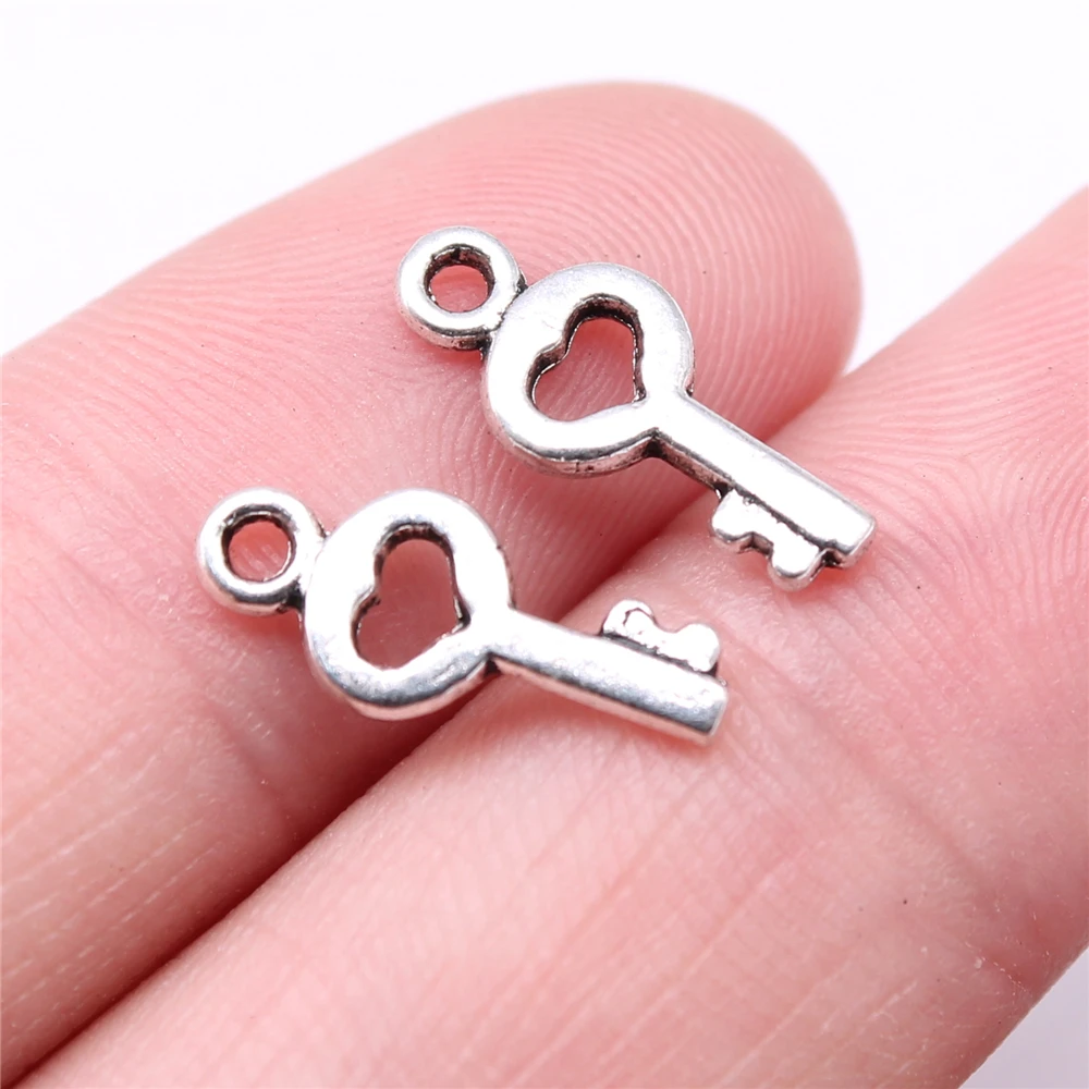 WYSIWYG 40pcs Charms 16x7mm Heart Key Charms For Jewelry Making DIY Jewelry Findings Antique Silver Color Alloy Charms Pendant