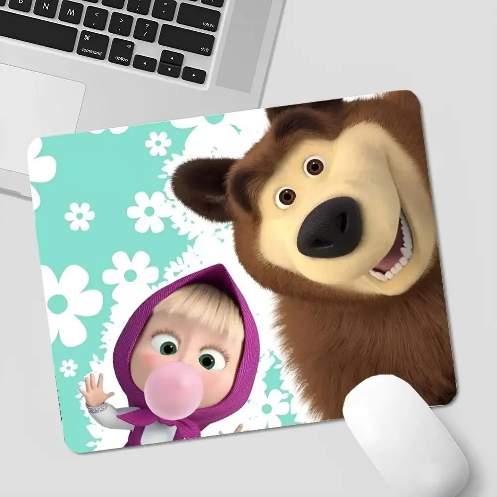 M-Masha و B-Bears عدم الانزلاق Lockedge سرعة نسخة لعبة الكمبيوتر لوحة المفاتيح طاولة مكتبية حصيرة أرخص كأس الحصير بساط للمكتب ديكور المنزل #4