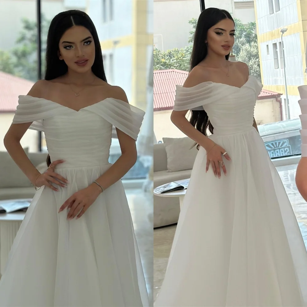 

Customized Exquisite White Tulle Wedding Dress Elegant Strapless Off the Shoulder Bridal Gowns Chapel Train Backless Dresses