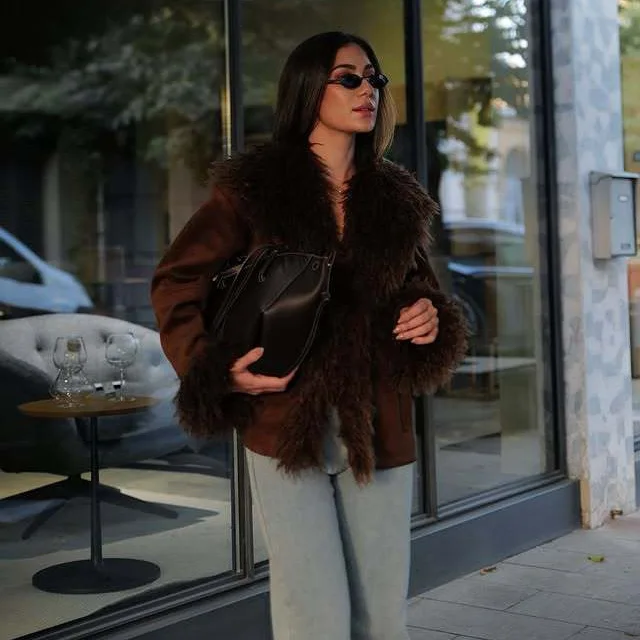 سترة نسائية غير رسمية من الفرو المرقعة بلون واحد وجيب واحد الصدر معاطف فضفاضة موضة الشارع سترات نسائية دافئة جديدة #2