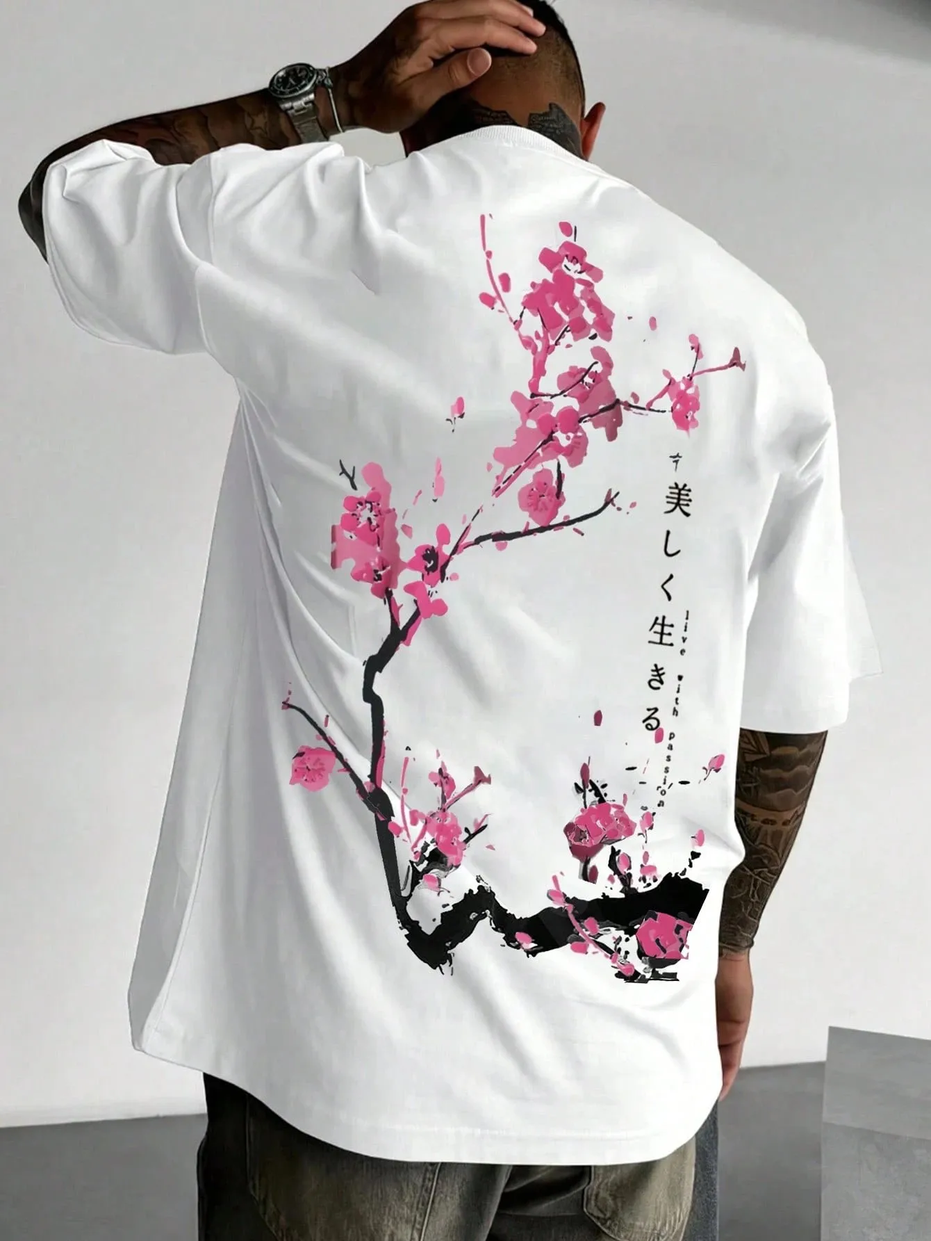 The 2025 summer new men's T-shirt features a casual fashionable comfortable and soft 3D plum blossom pattern print