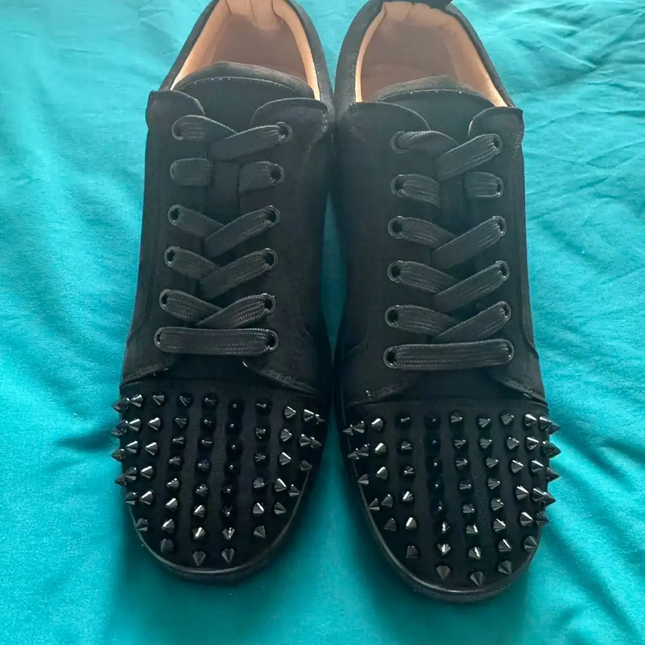 2026 New Men's Black Low-cut Suede Casual Shoes, High-quality Men's Increased Lace-up Rivets, Non-slip Casual Shoes, Men's Shoes