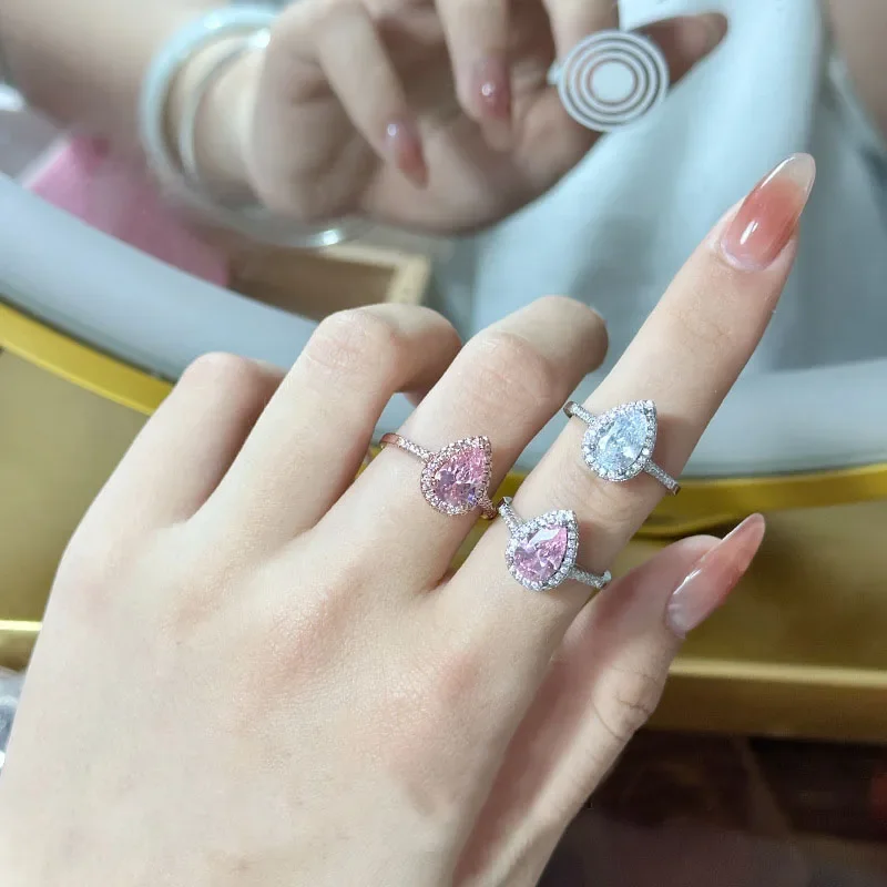 

MDL Moissa!ite Style Light Luxury Teardrop Zirconia Crafted Bezel Set 18K Plated Absolutely Beautiful Bridal Wedding