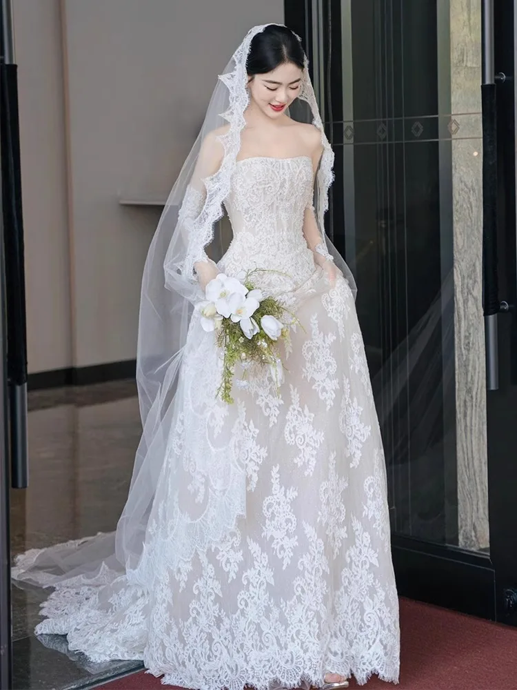 Abito da sposa senza spalline in pizzo francese di lusso Abito da festa elegante Abiti da sposa per spose Abito da sposa all'aperto personalizzato