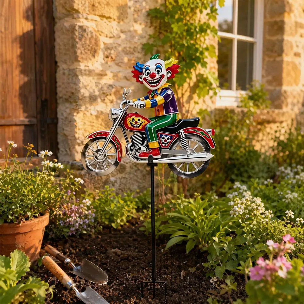 Yard Decoration Clown Figure Spinning Clown Motorcycle Wind Spinner Metal Yard Art with Rotating Wheels Weatherproof Outdoor