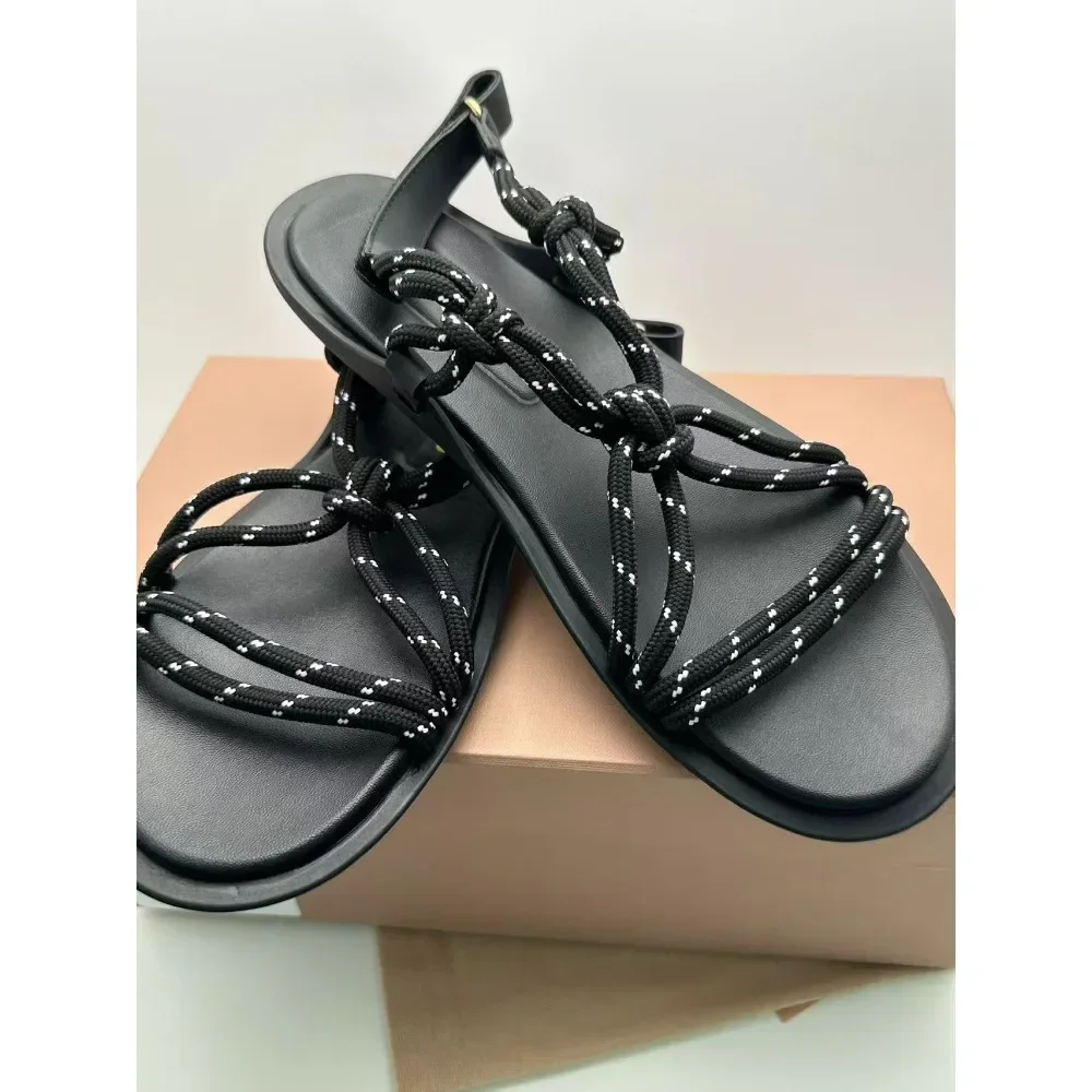 

Light Luxury Holiday Style Flat Sandals Women's Home Sandals Outdoor Sandals Fashion Magazine Cover Model Luxury Gift