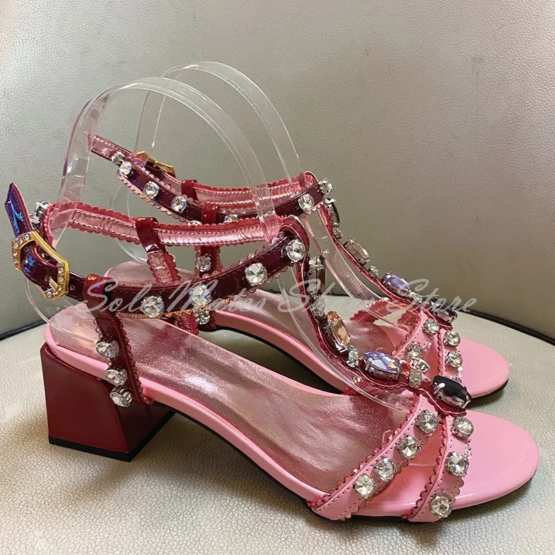 الوردي كريستال T-حزام المفتوحة تو الصنادل الصيف الفاخرة مشبك صندل بكعب مكتنز فستان أحذية جوهرة الديكور ارتداء اليومي أحذية امرأة