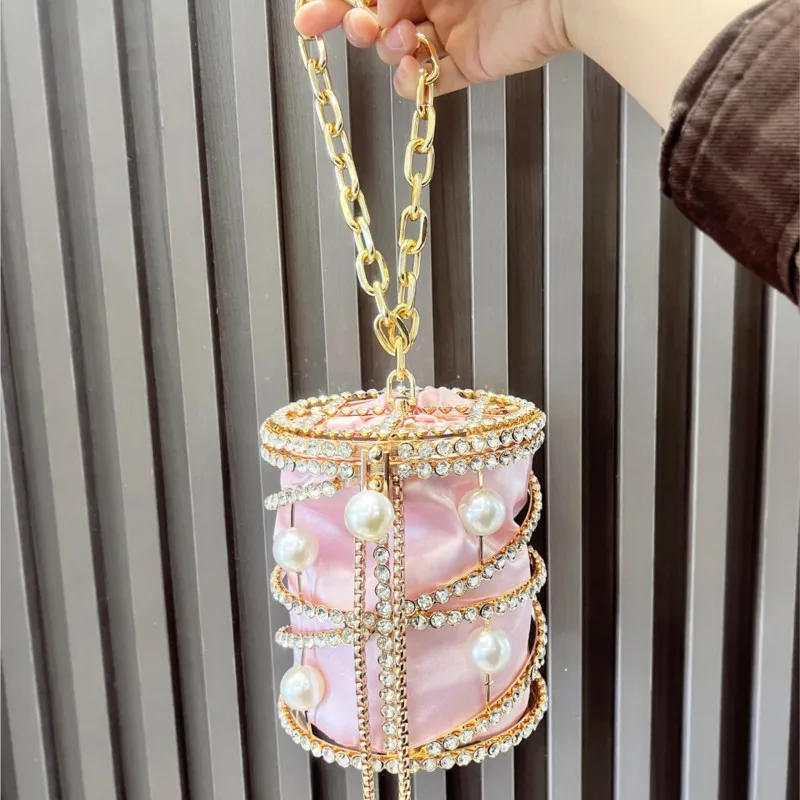 

Luxury Design Banquet Bag Women Pearl Rhinestone Shiny Chain Cylindrical Shape Handbag Ladies Fashion Elegant Metal Bucket Bags