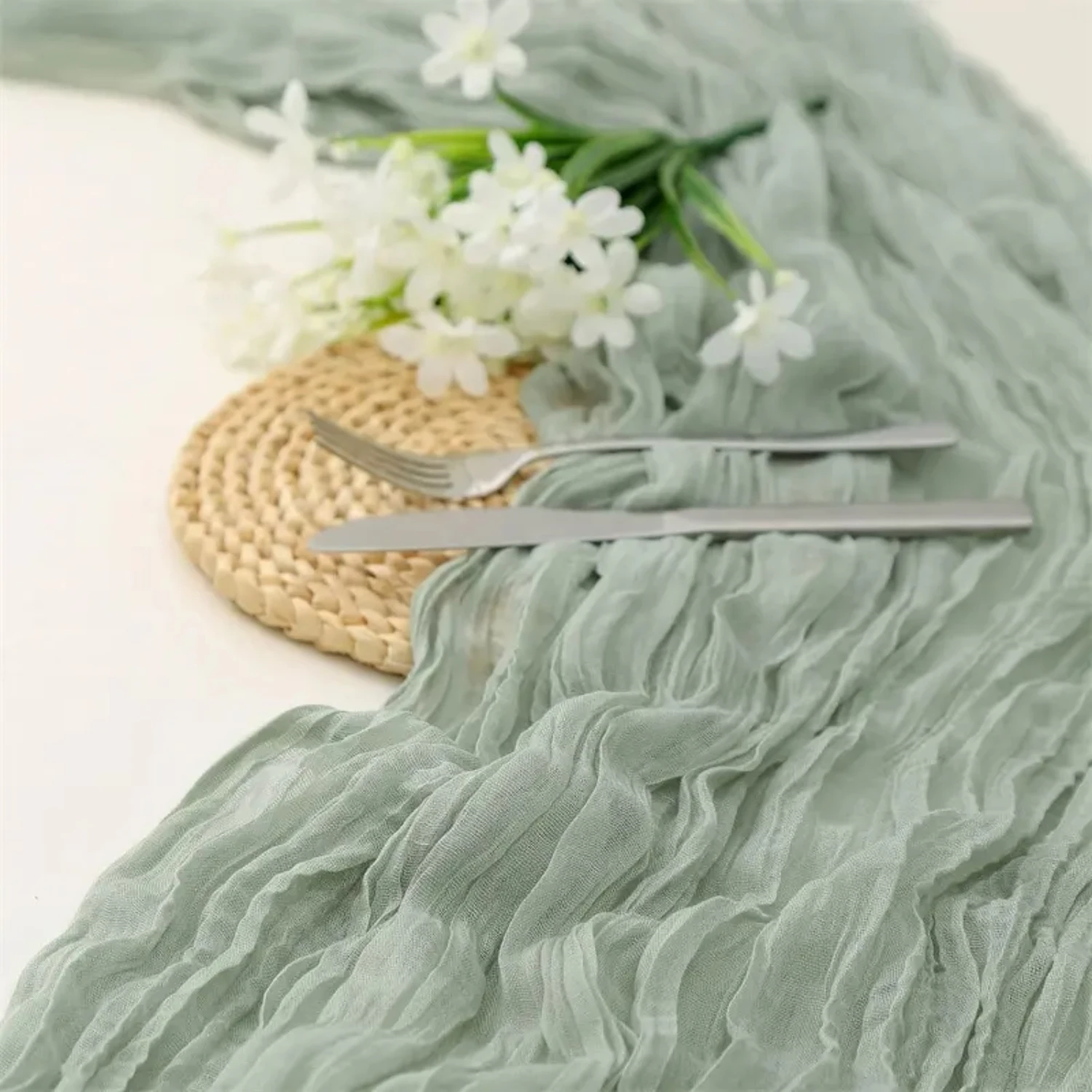 Beautiful Elegant Sage Vintage Semi-Sheer Table Runner with Exquisite Arches - Ideal for Elegant Wedding Parties, Festive Christ