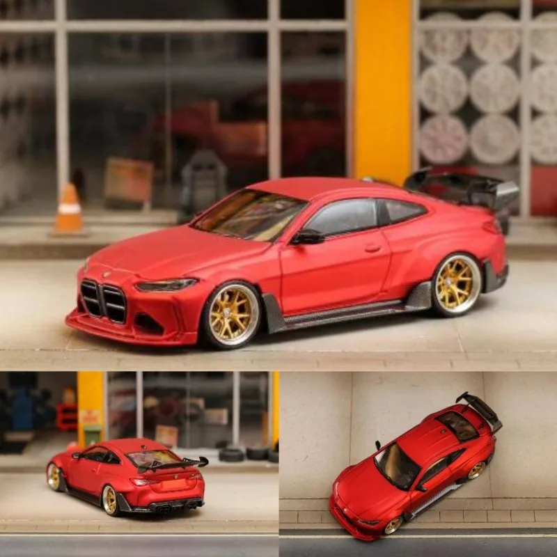 재고 있음 1:64 BMW G82 M4 ADRO 바디 키트 다이캐스트 시뮬레이션 합금 자동차 모델, 소년 장난감, 성인 수집용 장식품.