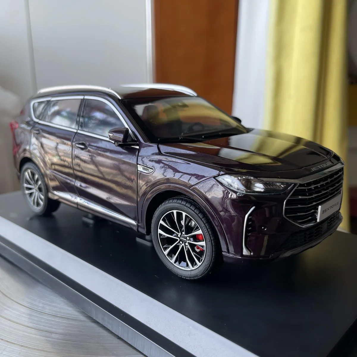 

Fast Shipping Jetour X70 PLUS Alloy Simulation Car Model,CHERY SUV,Die-Cast Replica,Adult Collectible,blue,red,purple,1: 18